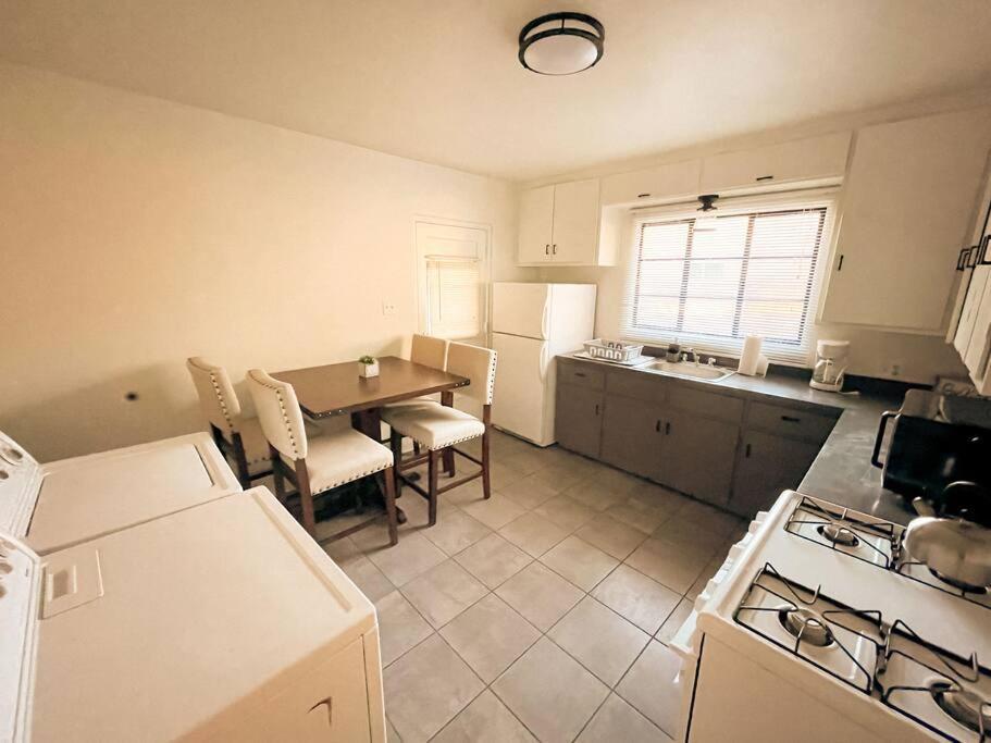 Pet Friendly! Private Casita In Nob Hill Villa Albuquerque Dış mekan fotoğraf